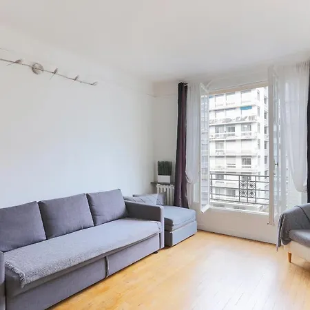 Daire Eiffel Tower Cozy Place